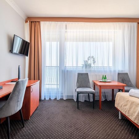 Hotel Wodnik Twoj Hotel Z Widokiem Na Morze 우스트 노리 모르스키 외부 사진