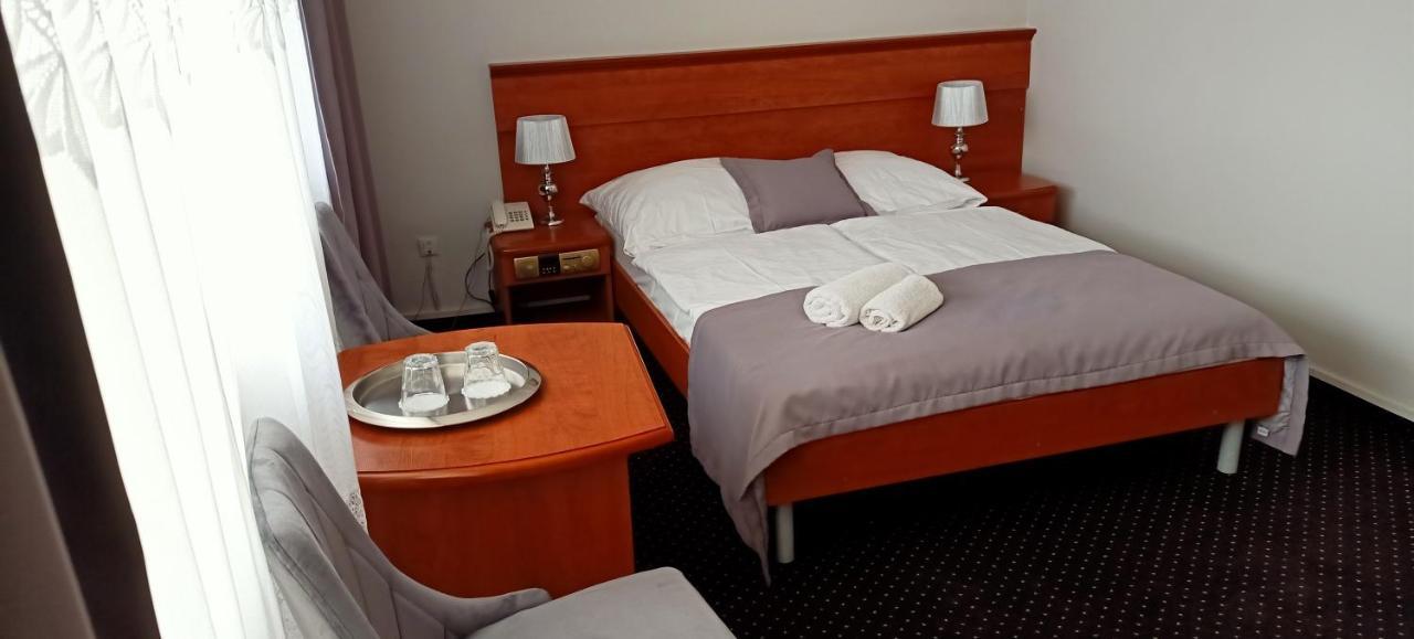Hotel Wodnik Twoj Hotel Z Widokiem Na Morze 우스트 노리 모르스키 외부 사진